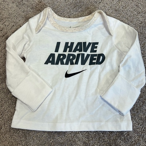 Nike Outfit - Picture 6 of 8